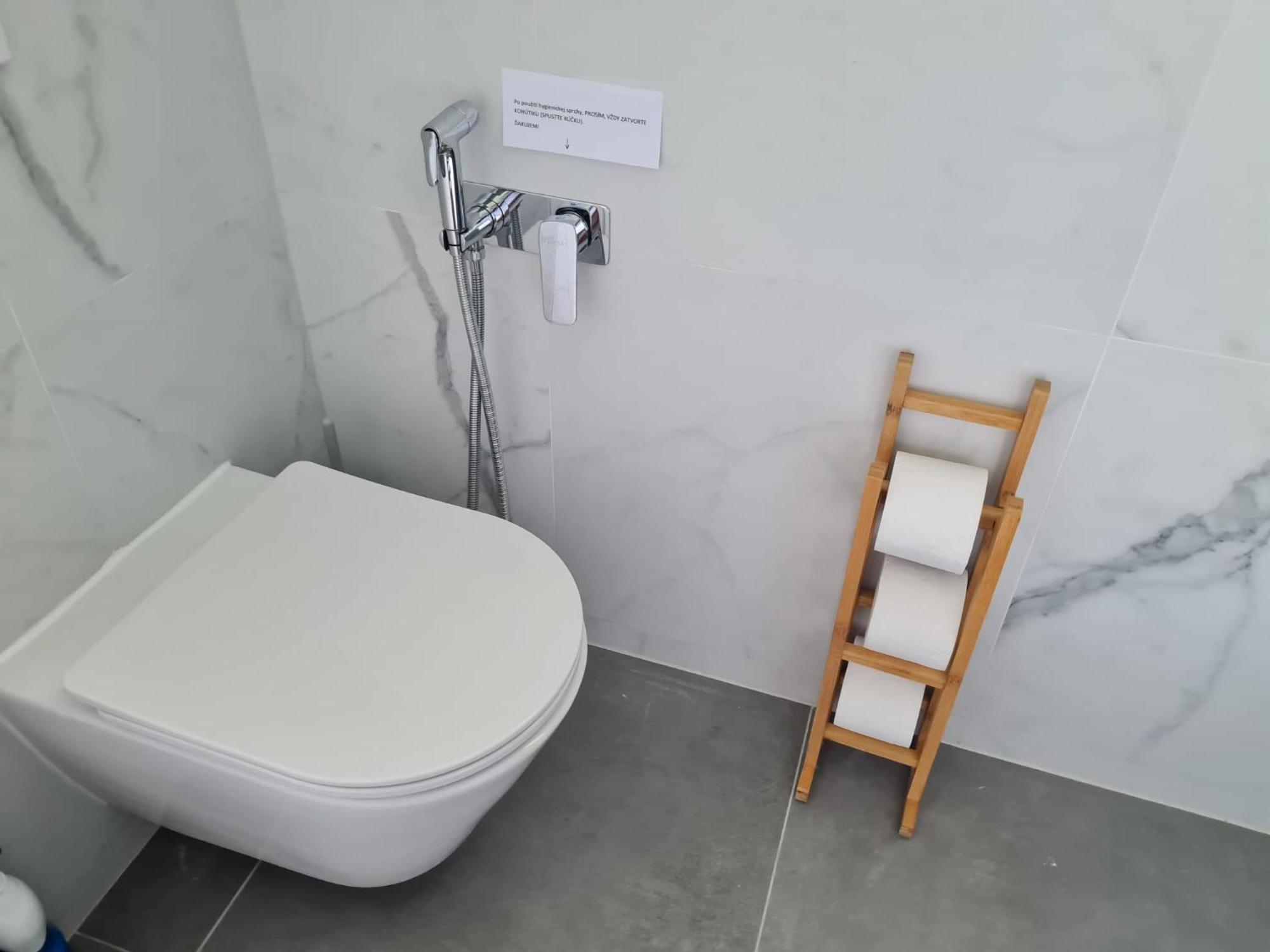 פודגורה Beachfront Comfort Apartments Sinajko חדר תמונה